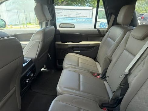 Used 2020 Ford Expedition XLT w/ Equipment Group 202A RWD image 7