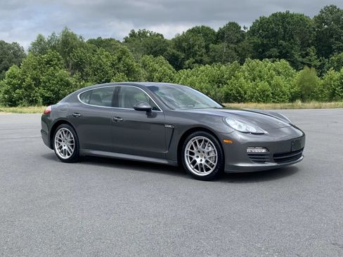 Used 2013 Porsche Panamera image 1