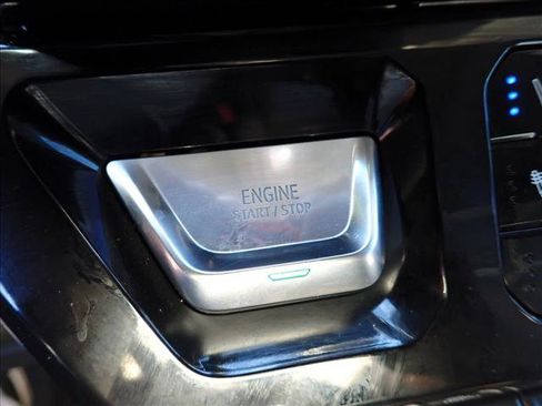 Used 2024 GMC Sierra 2500 AT4X AWD/4WD image 19