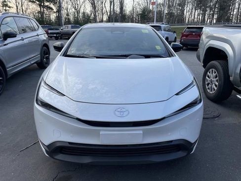 Used 2026 Toyota Prius LE image 6