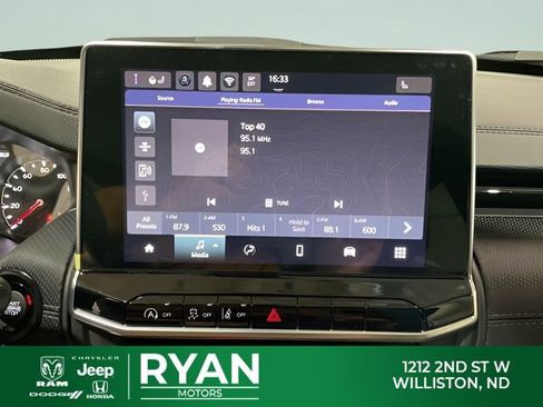 New 2026 Jeep Compass Latitude AWD/4WD image 23