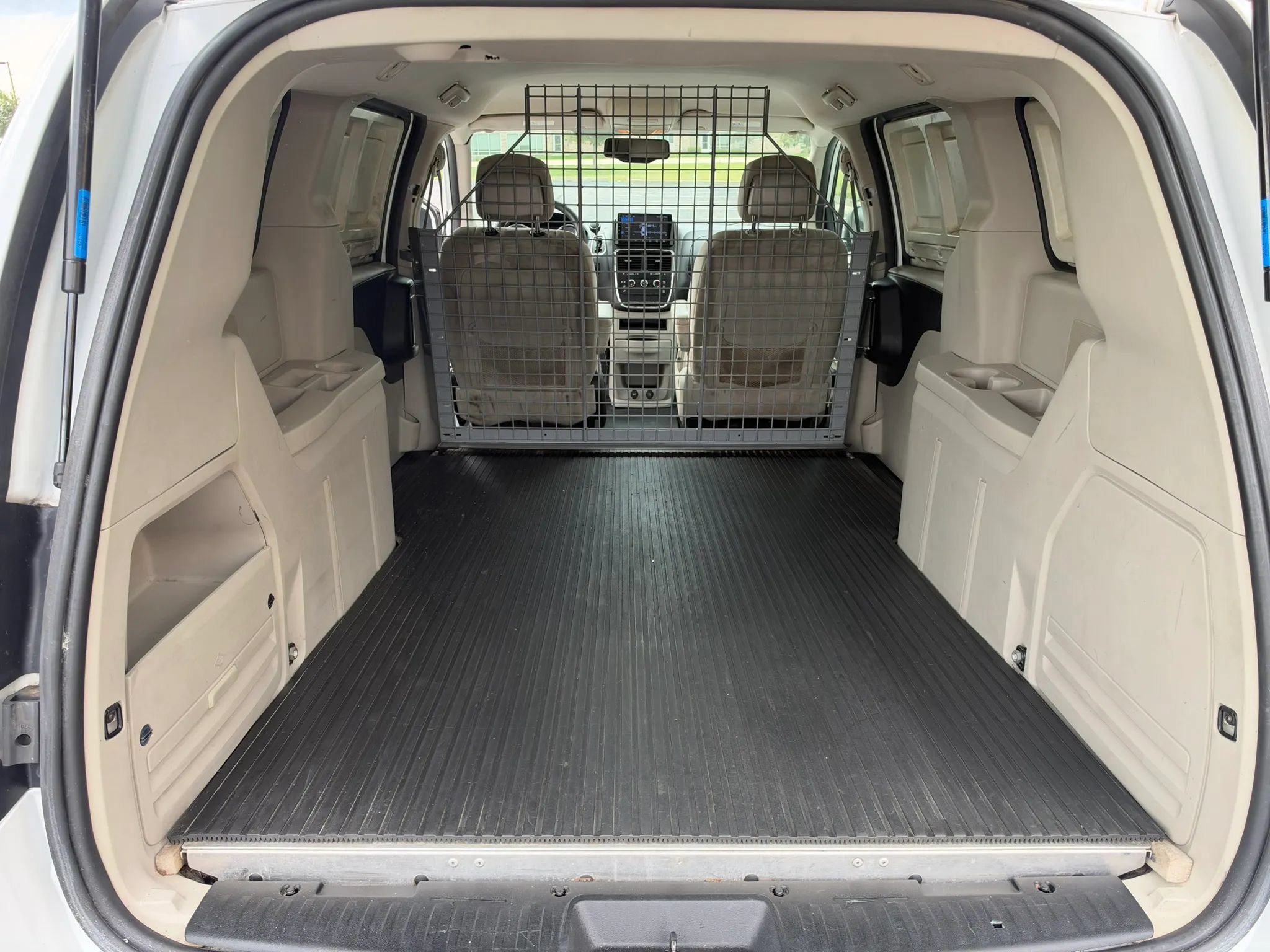 Used 2015 RAM C/V Tradesman FWD image 18
