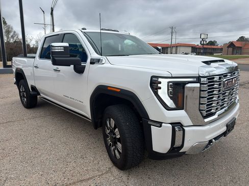 Used 2025 GMC Sierra 2500 Denali w/ Denali Reserve Package image 35