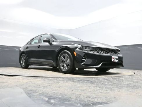 Used 2023 Kia K5 LXS FWD image 40