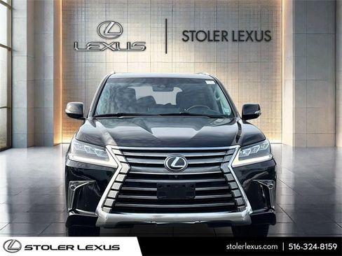 Used 2017 Lexus LX 570 4WD w/ Luxury Package image 2