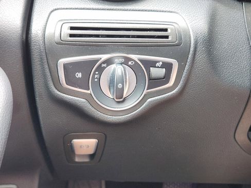 Used 2020 Mercedes-Benz GLC 300 4MATIC image 14