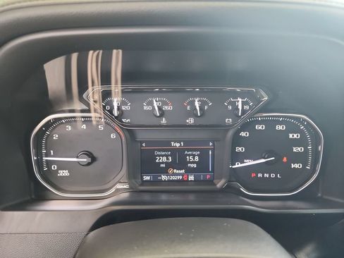 Certified 2021 GMC Sierra 1500 AT4 AWD/4WD image 11