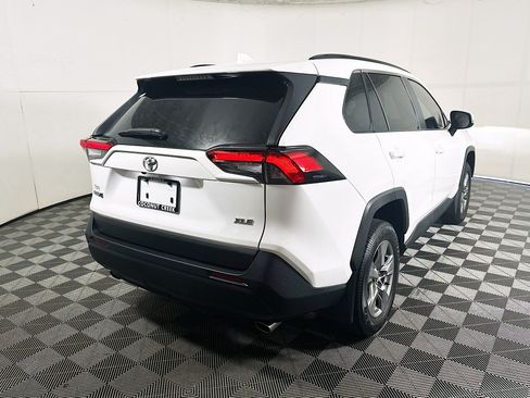 Used 2024 Toyota RAV4 XLE w/ Convenience Package FWD image 3