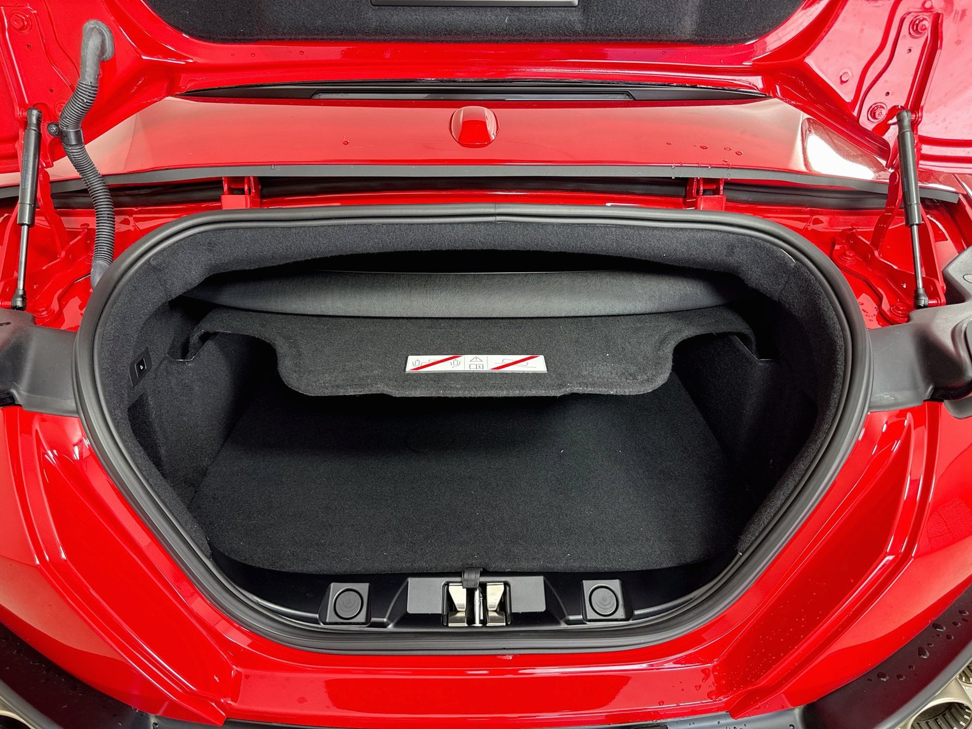 Certified 2024 Ferrari Roma Spider RWD image 27