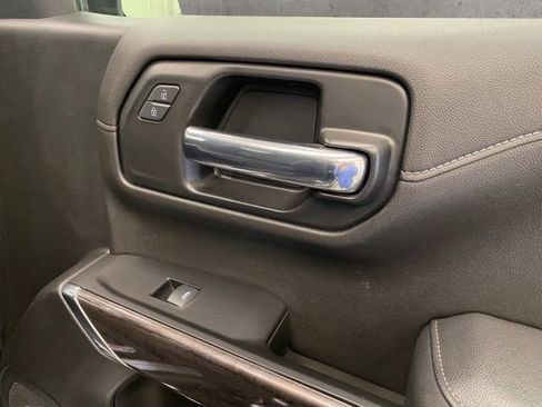 Used 2022 Chevrolet Silverado 1500 LTZ w/ LTZ Premium Package image 21