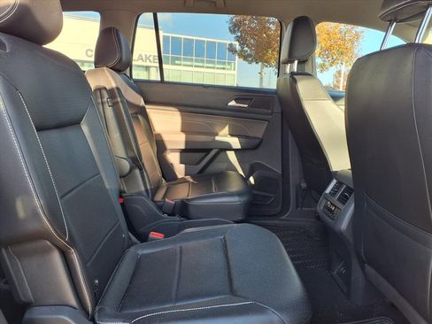 Used 2021 Volkswagen Atlas SE image 13