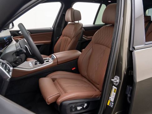 New 2026 BMW X5 xDrive50e w/ M Sport Package image 16