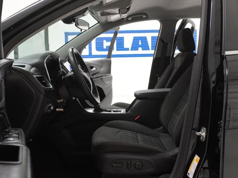 Used 2024 Chevrolet Equinox LT FWD image 17