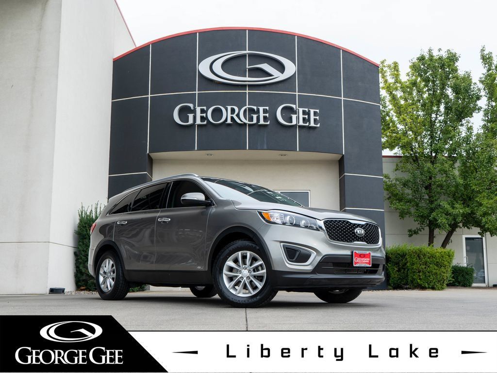 Used 2018 Kia Sorento AWD image 1