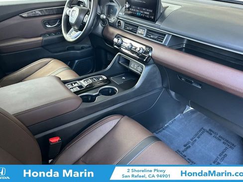 Certified 2024 Honda Pilot Elite image 21