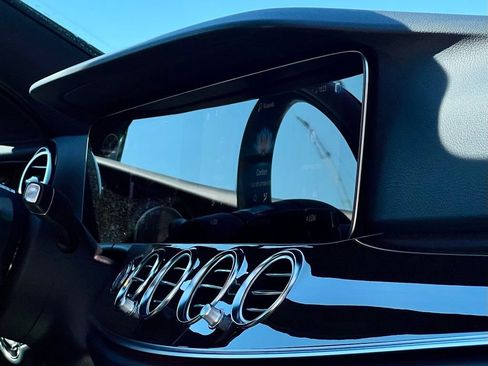 Certified 2023 Mercedes-Benz E 450 4MATIC Sedan image 15