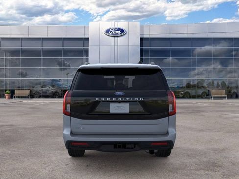 New 2026 Ford Expedition Active RWD image 5
