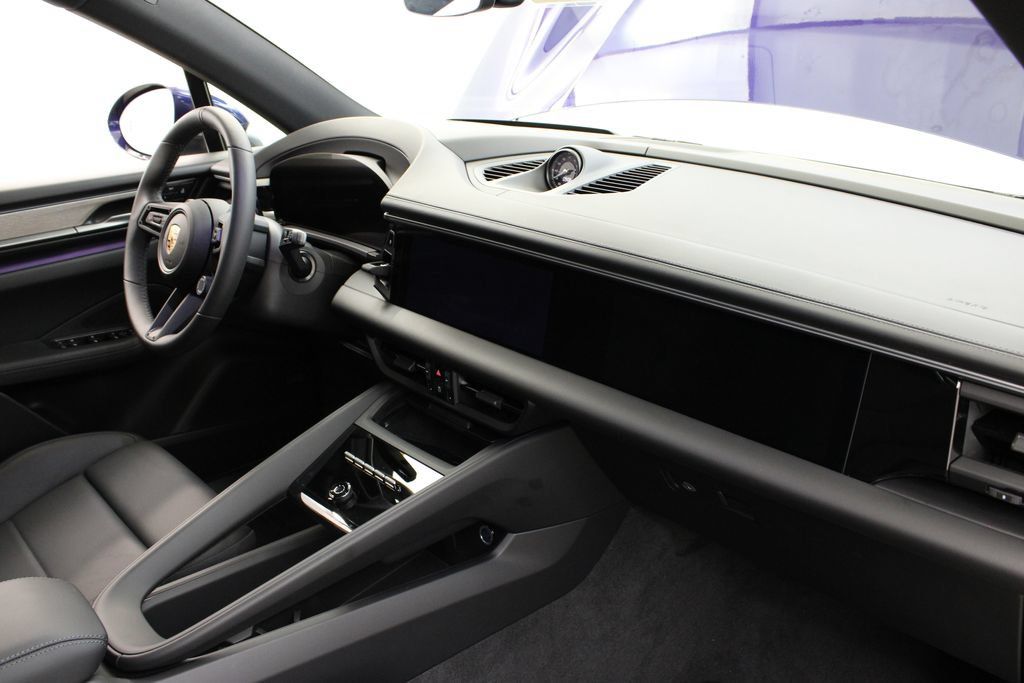 Used 2024 Porsche Macan 4 Electric AWD/4WD image 18