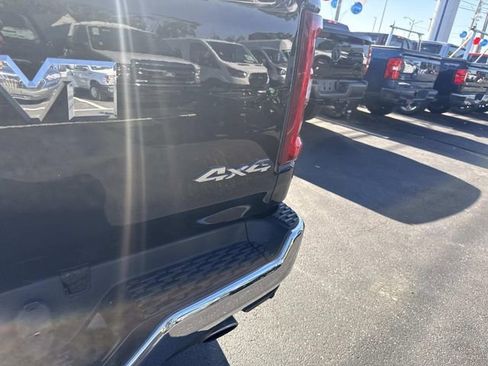 Used 2025 RAM 1500 Laramie AWD/4WD image 7