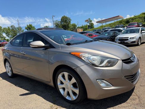 Used 2012 Hyundai Elantra Limited w/ Technology Pkg 5 FWD image 3