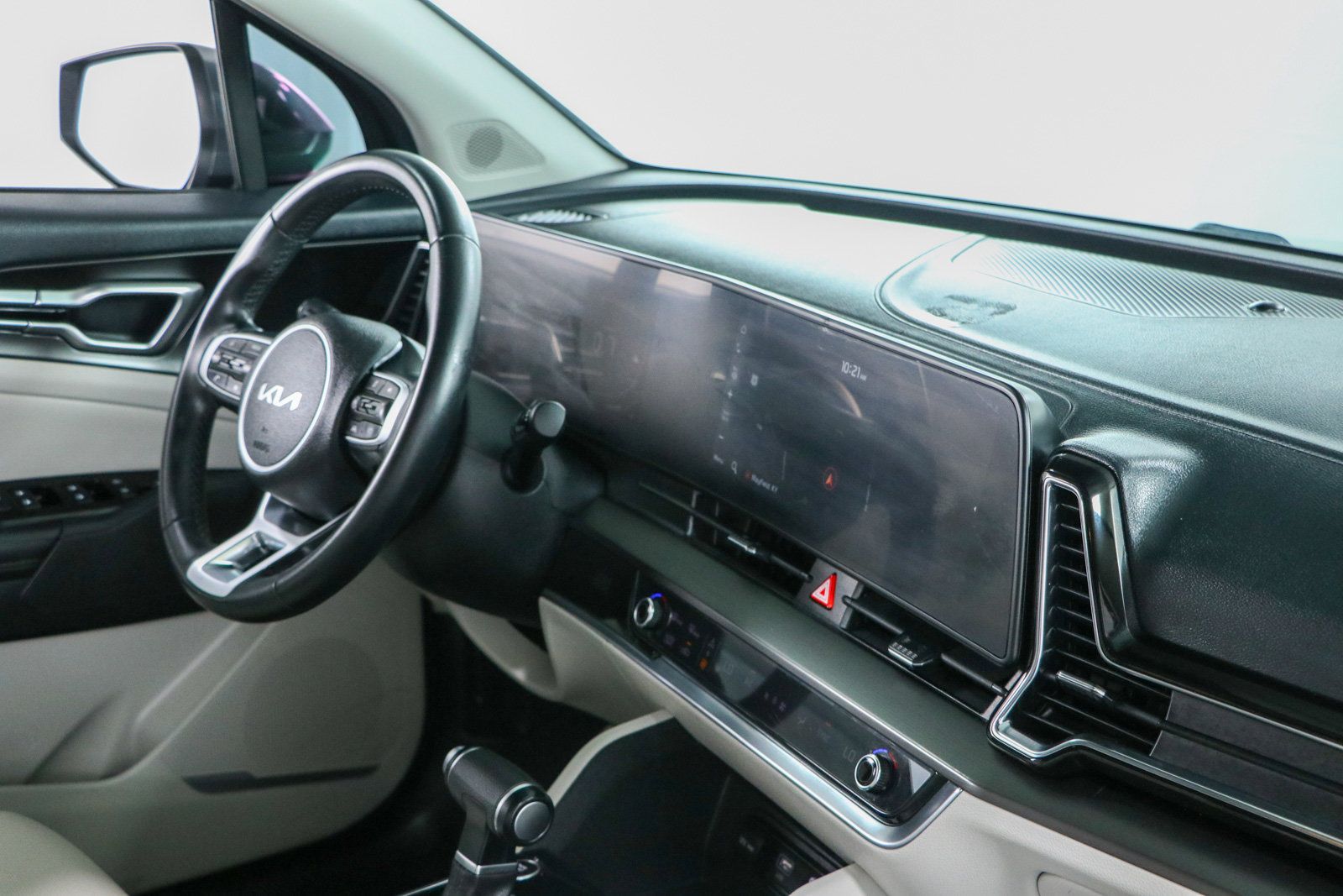 Used 2024 Kia Sportage EX FWD image 25