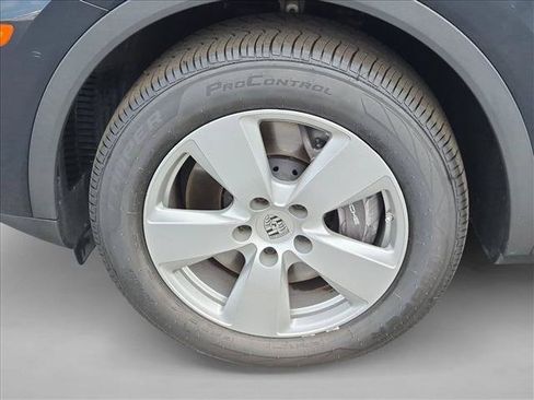 Used 2022 Porsche Cayenne AWD/4WD image 22