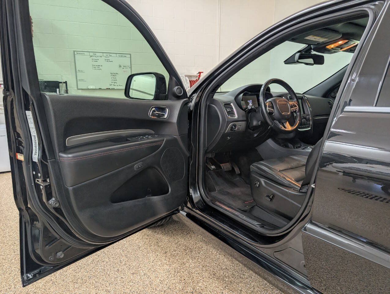 Used 2014 Dodge Durango R/T w/ Technology Group AWD/4WD image 6