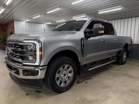 Used 2024 Ford F250 Lariat w/ Chrome Package image 6