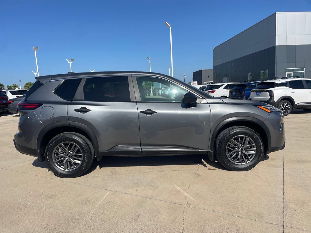Certified 2024 Nissan Rogue S FWD image 6