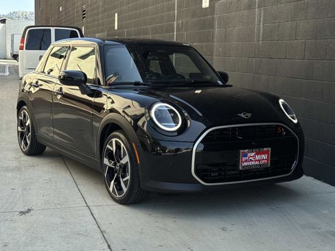New 2026 MINI Cooper S FWD image 2