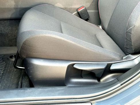 Used 2025 Toyota Prius Plug-In Hybrid FWD image 12