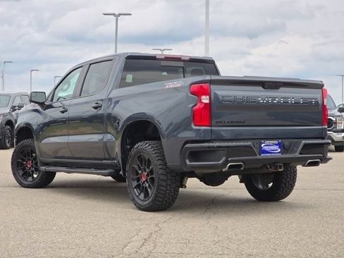 Used 2021 Chevrolet Silverado 1500 LT Trail Boss w/ Convenience Package II AWD/4WD image 31