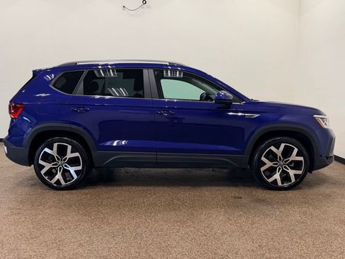 Used 2022 Volkswagen Taos SEL AWD/4WD image 7