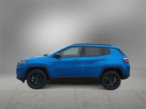 New 2026 Jeep Compass Latitude image 5