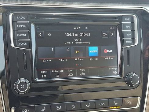 Used 2018 Volkswagen Passat 2.0T SE image 16