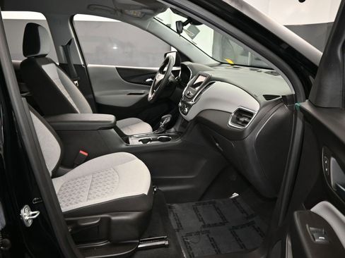 Used 2023 Chevrolet Equinox LS w/ Driver Confidence II Package image 40