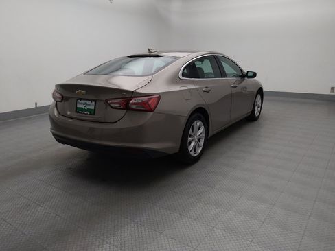 Used 2022 Chevrolet Malibu LT FWD image 9