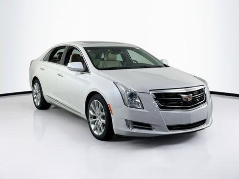 Used 2016 Cadillac XTS Luxury w/ Driver Awareness Package image 3