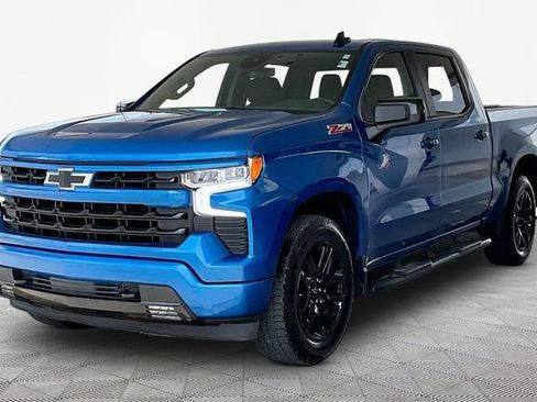 Used 2022 Chevrolet Silverado 1500 RST AWD/4WD image 3