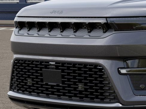 New 2026 Jeep Grand Wagoneer Limited AWD/4WD image 16