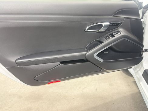 Certified 2014 Porsche 911 Carrera S RWD image 20
