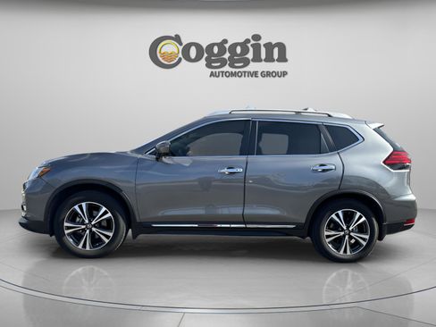 Used 2017 Nissan Rogue SL w/ SL Premium Package image 3