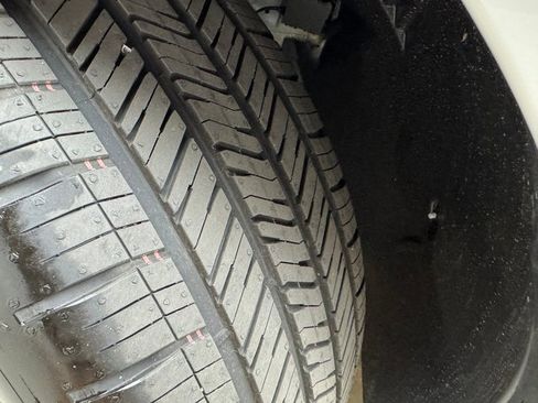 Used 2026 BMW iX xDrive45 image 29