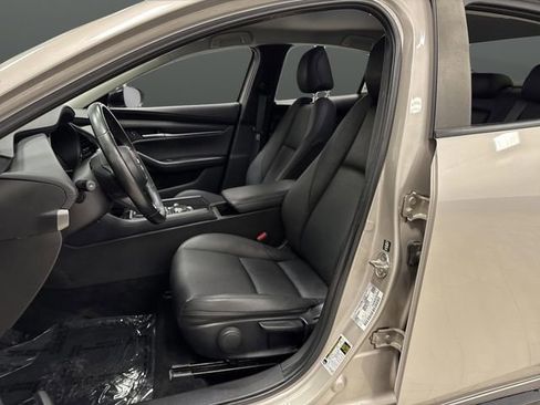 Used 2024 MAZDA MAZDA3 s image 4