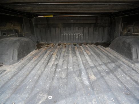 Used 2022 GMC Sierra 1500 AT4 w/ AT4 Preferred Package image 10