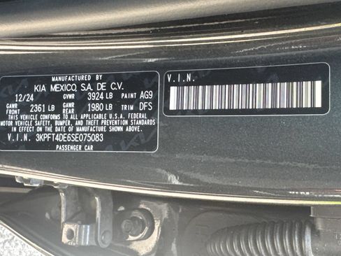 Used 2025 Kia K4 FWD image 32
