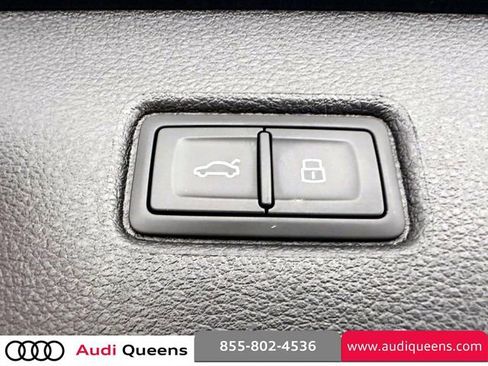 Certified 2025 Audi Q7 2.0T Premium Plus w/ Premium Plus Package AWD/4WD image 12