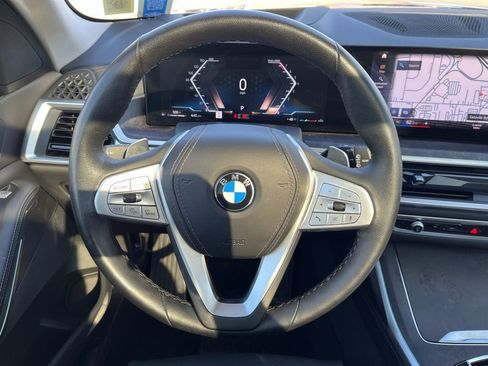 Used 2023 BMW X7 xDrive40i w/ Parking Assistance Package AWD/4WD image 45