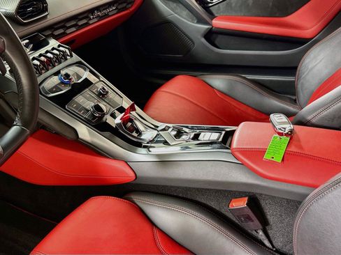 Used 2015 Lamborghini Huracan LP 610-4 AWD/4WD image 25