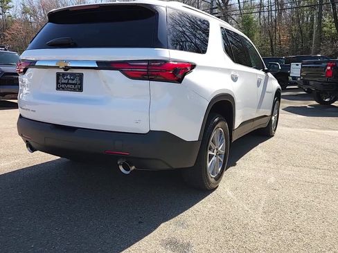 Used 2022 Chevrolet Traverse LT image 5